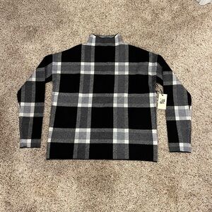 Max Studio Black and Gray Checkered Turtleneck Sweater